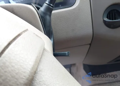 2005 Ford F-150 Stx/Xl/Xlt из США, поврежденный, VIN 1FTRX12W95NA56345